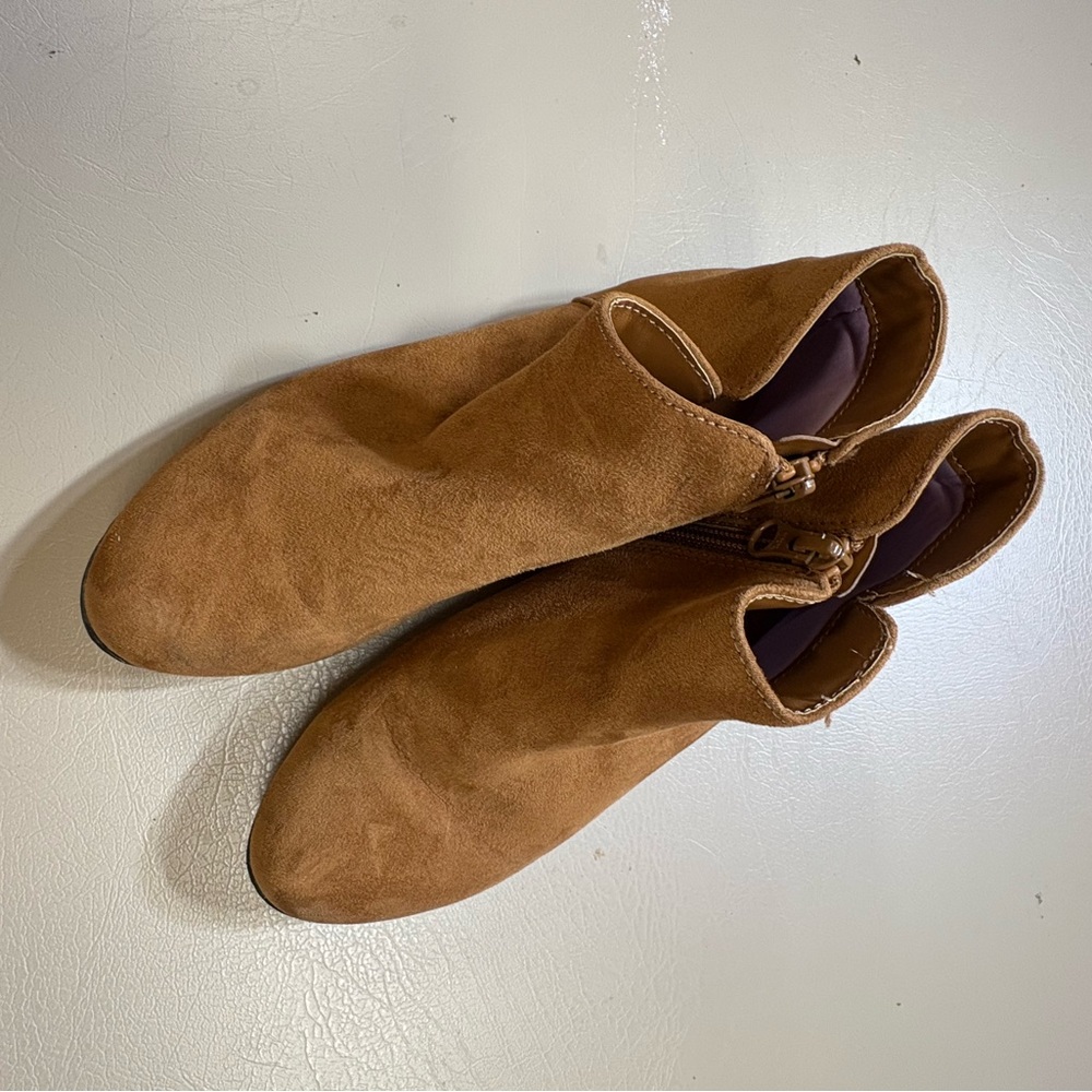 Cat & Jack Tan Suede Boots